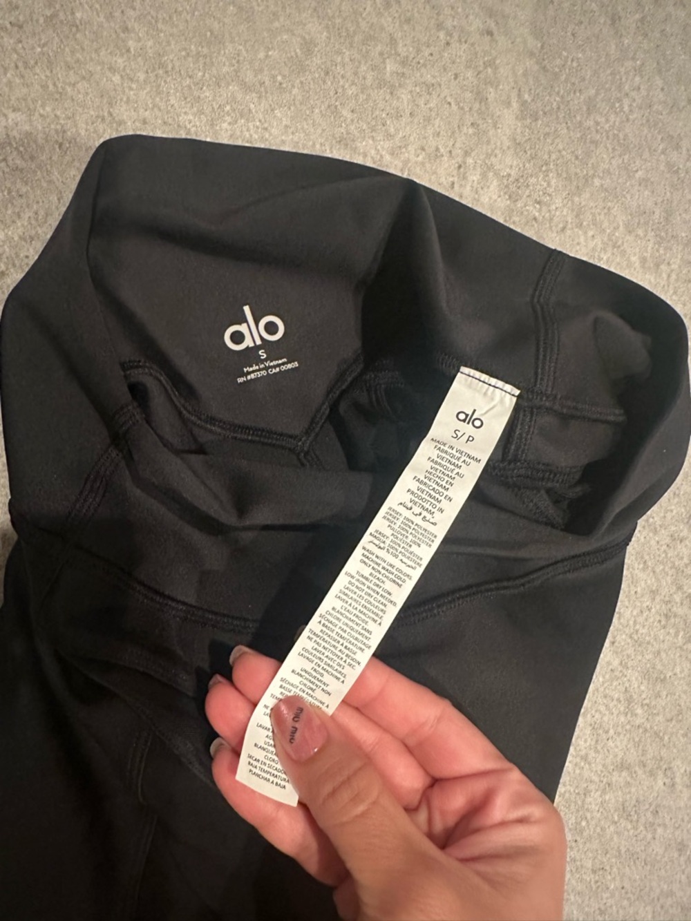 ALO Yoga Airlift Heat Waves Bike Shorts Size Small - Picture 6 of 6